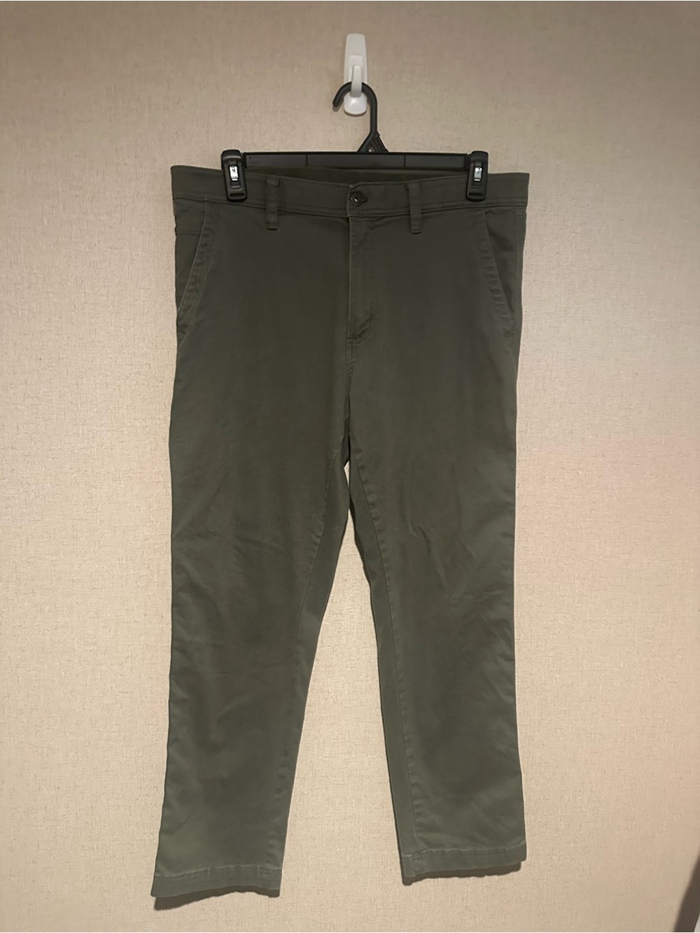 Weatherproof Men’s 36x40 Olive Green Relaxed Chino Pants